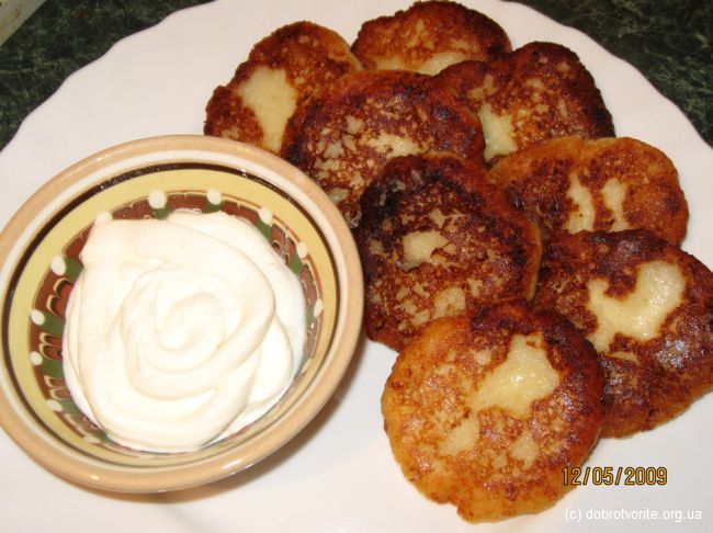Сырники со сметаной 961_cheesecakes