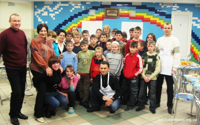 Дети-сироты Childrens_home_in_Bucha