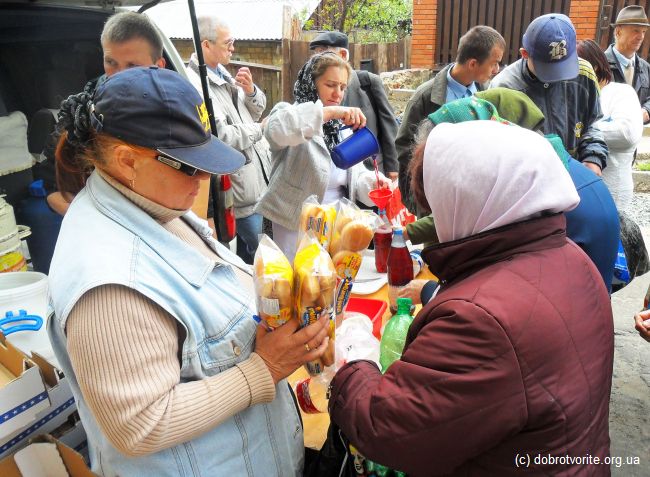 Благотворительность в Киеве 969_bulochki