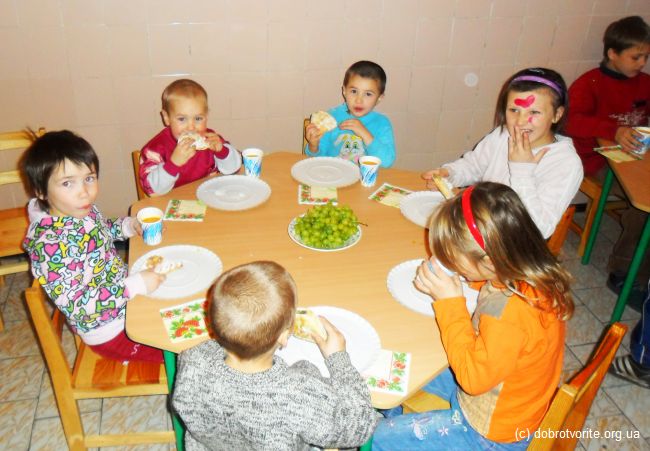 фонд "Пища жизни" в детском доме Пища жизни в детском доме