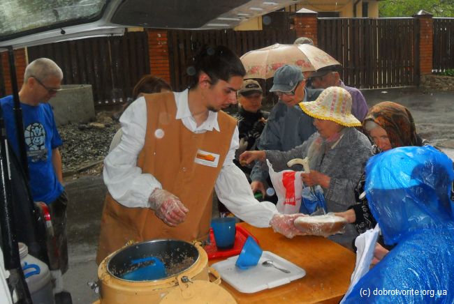 Благотворительность в День Победы Благотворительность в День Победы